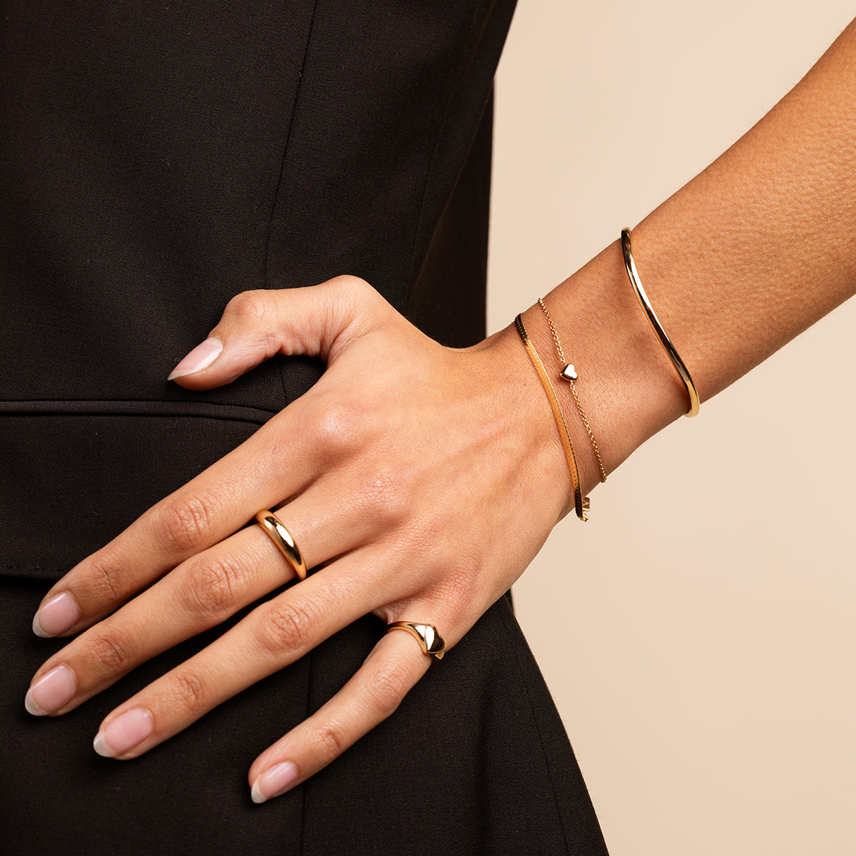 18k Gold Plated Jewellery - Love Heart Charm Bracelet in Gold - Charm Bracelets - Astrid & Miyu