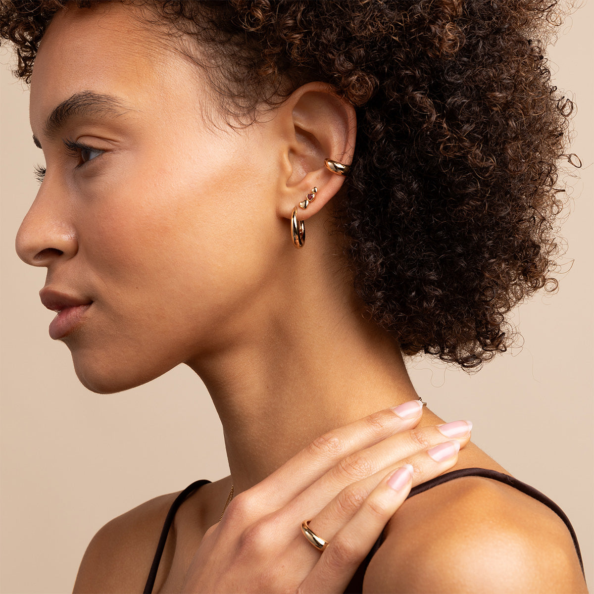 18k Gold Plated Jewellery - Dome Medium Hoops in Gold - Hoop Earrings - Astrid & Miyu