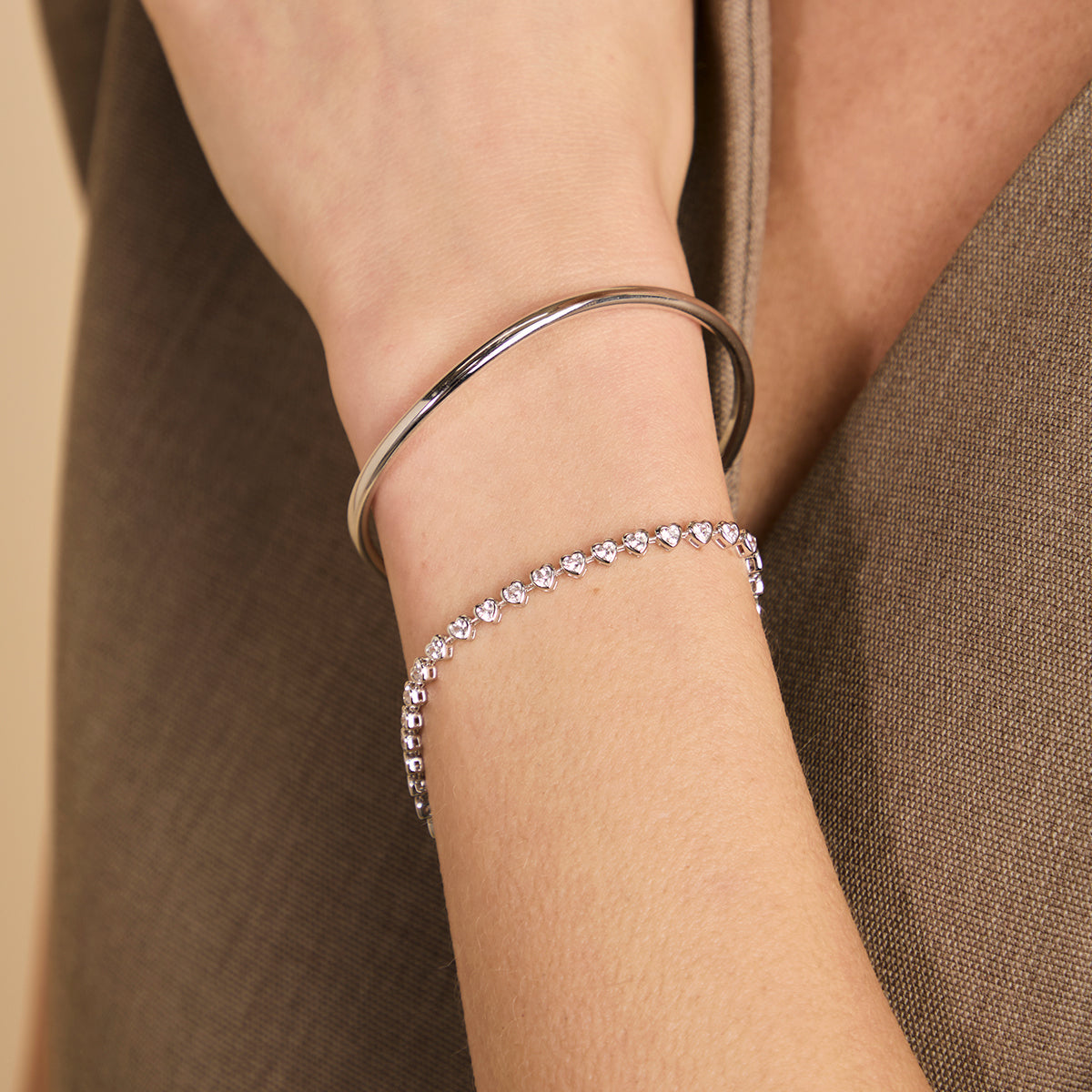 Bracelets - Heart Bezel Tennis Bracelet in Silver - Chain Bracelet - Astrid & Miyu