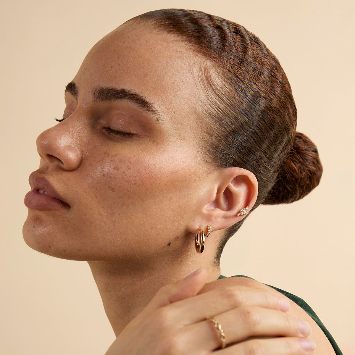 Yellow Cluster Titanium Piercing Stud in Gold-Astrid & Miyu