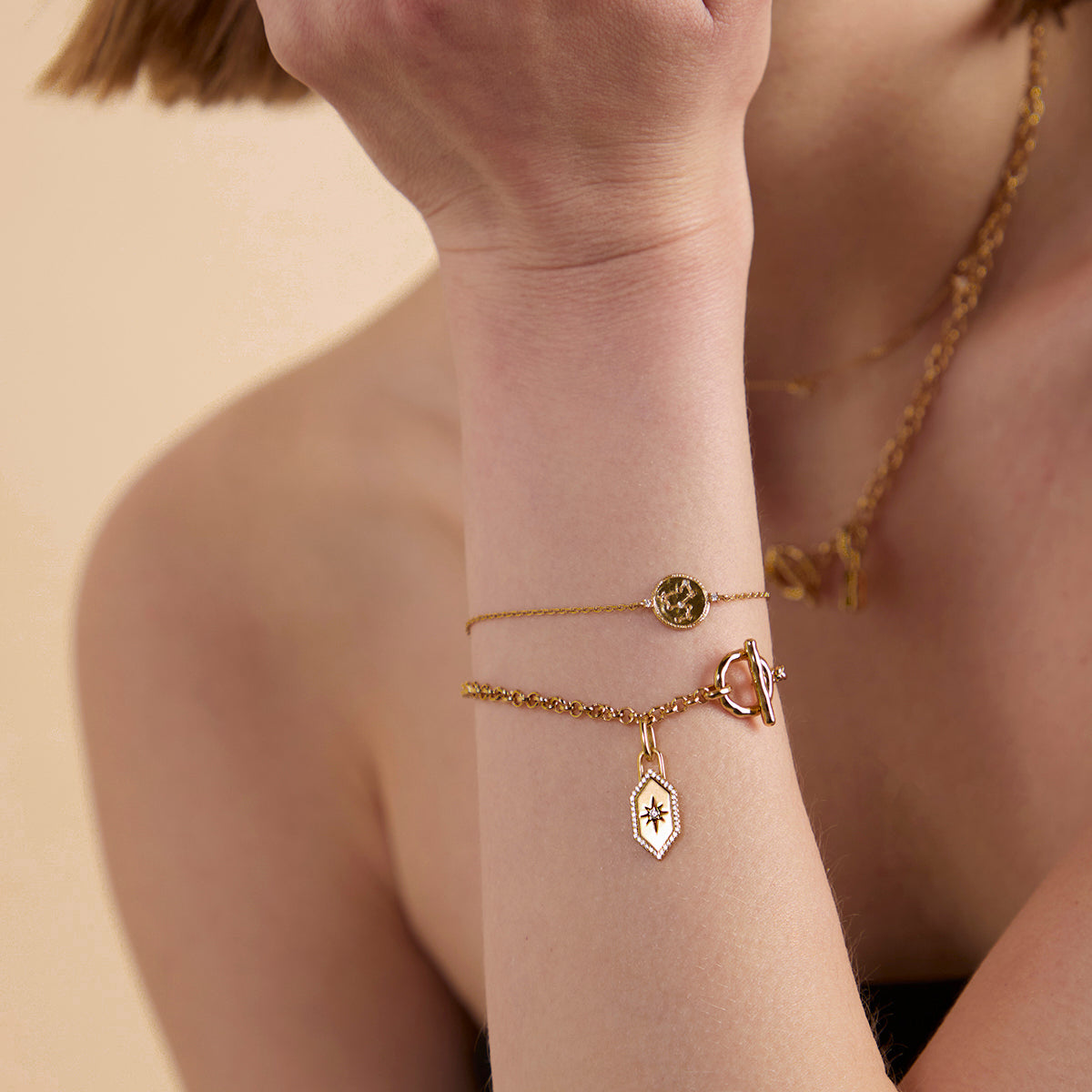 T-Bar Chain Bracelet in Gold-Astrid & Miyu