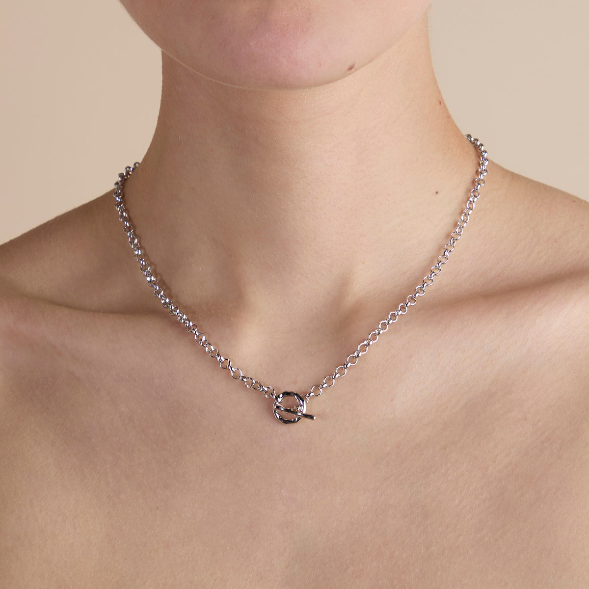 T-Bar Chain Necklace in Silver-Astrid & Miyu