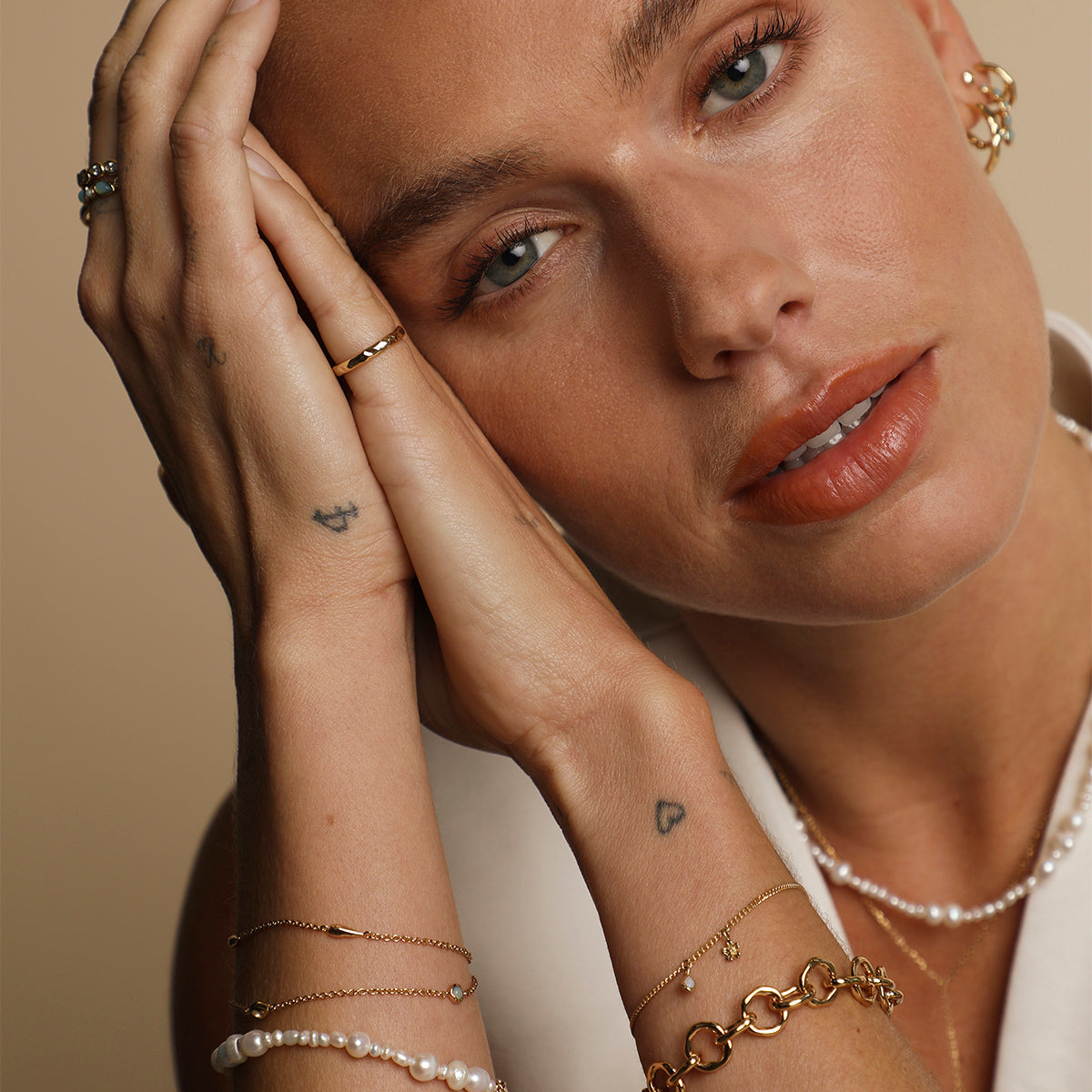 Molten Opal Pear 9k Gold-Astrid & Miyu