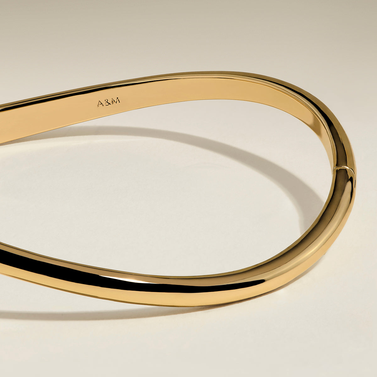 Wave Bangle in Gold-Astrid & Miyu