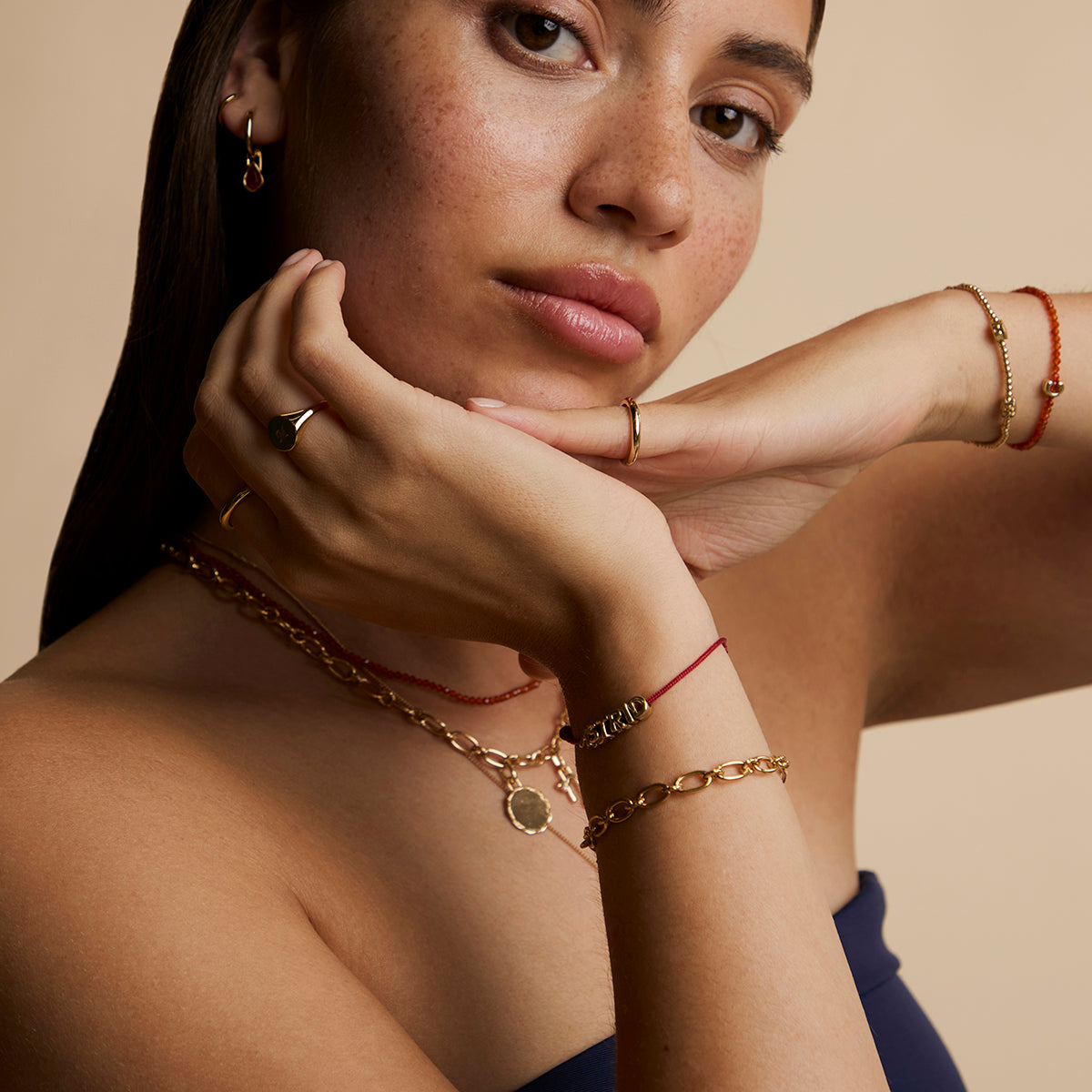 Story Strand Bracelet in Red-Astrid & Miyu