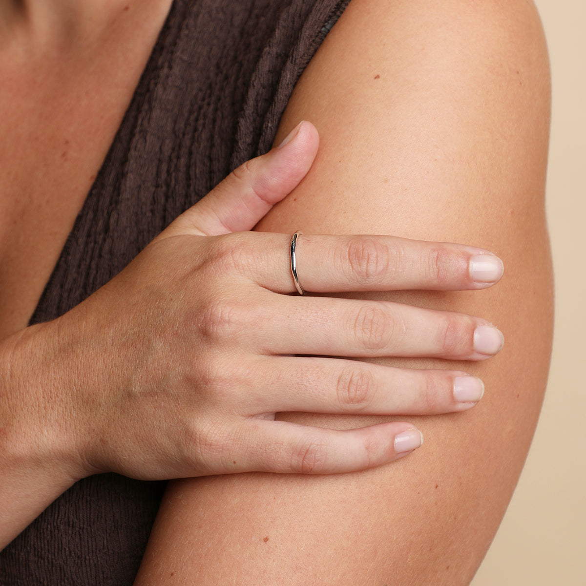 Molten Band Ring in Solid White Gold-Astrid & Miyu
