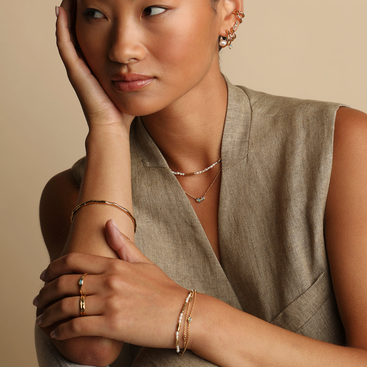 Molten Bangle in Gold-Astrid & Miyu