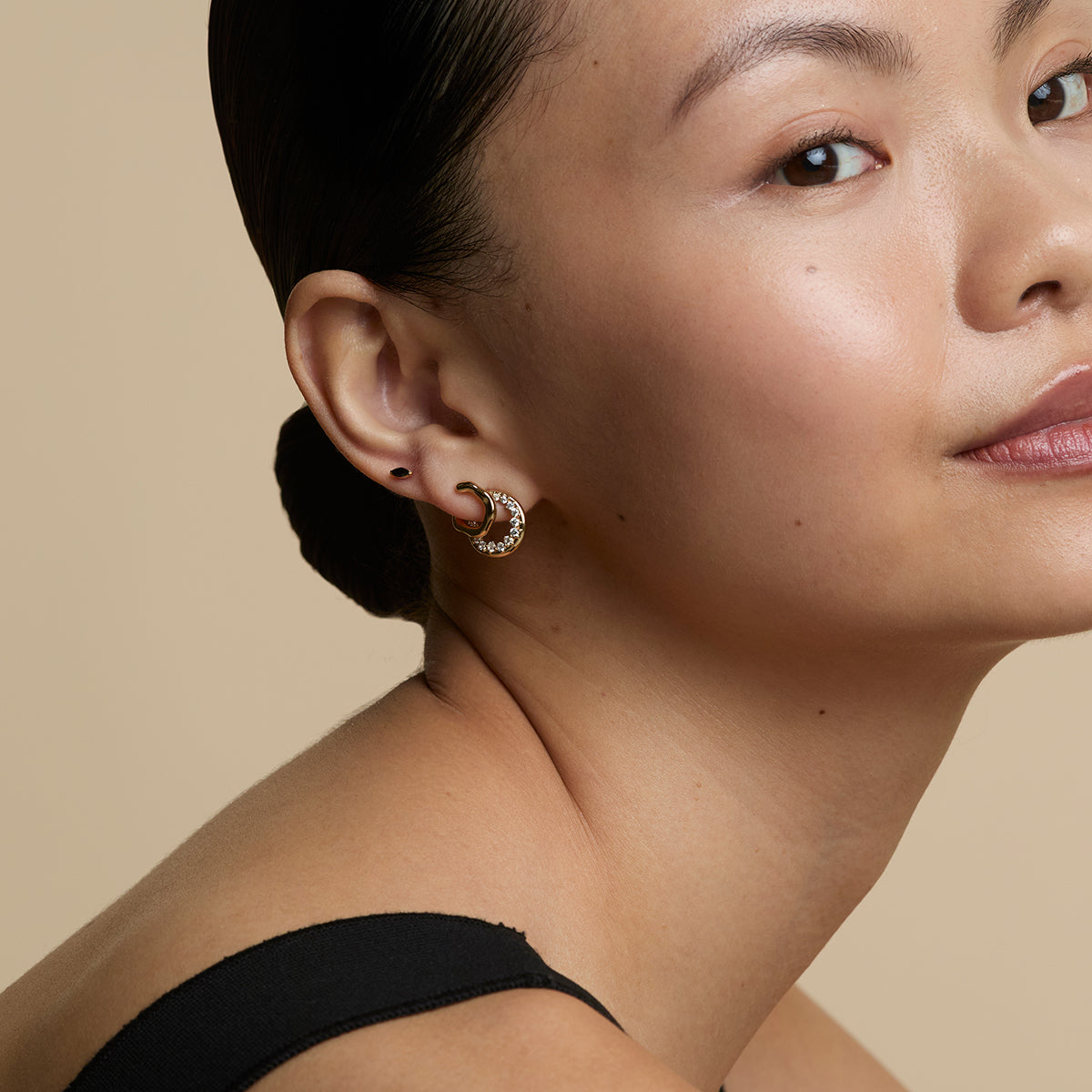 Black Crystal Marquise Titanium Piercing Stud in Gold-Astrid & Miyu