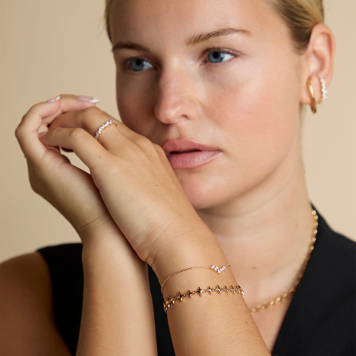 Cosmic Star Chain Bracelet in Gold-Astrid & Miyu