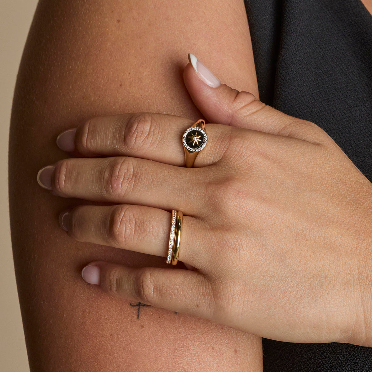 Black Star Signet Ring in Gold-Astrid & Miyu