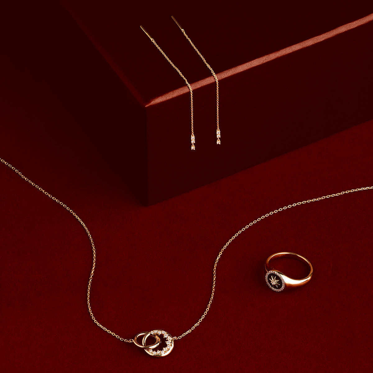 Black Star Signet Ring in Gold-Astrid & Miyu