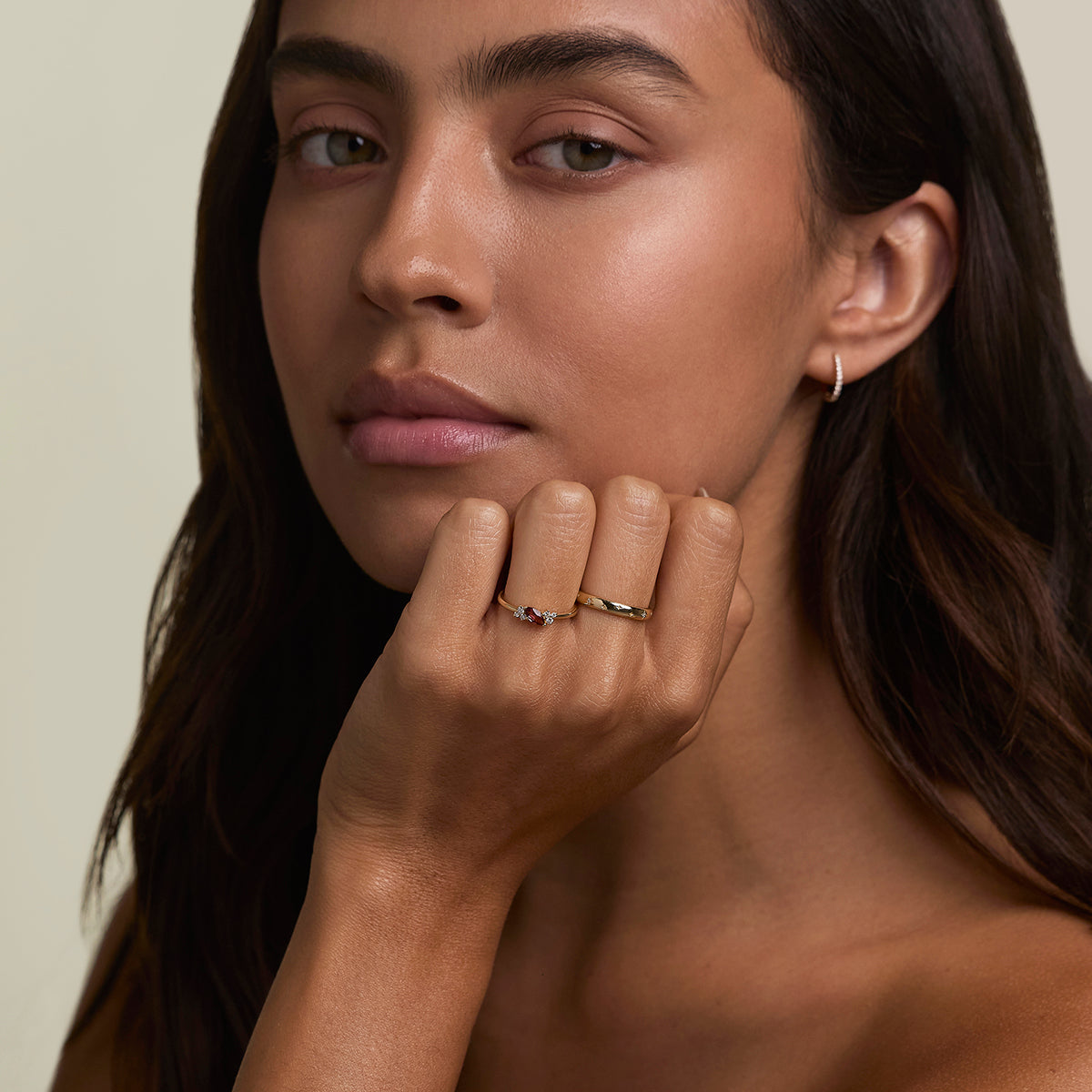 Garnet January Birthstone Milestone Ring in Solid Gold-Astrid & Miyu