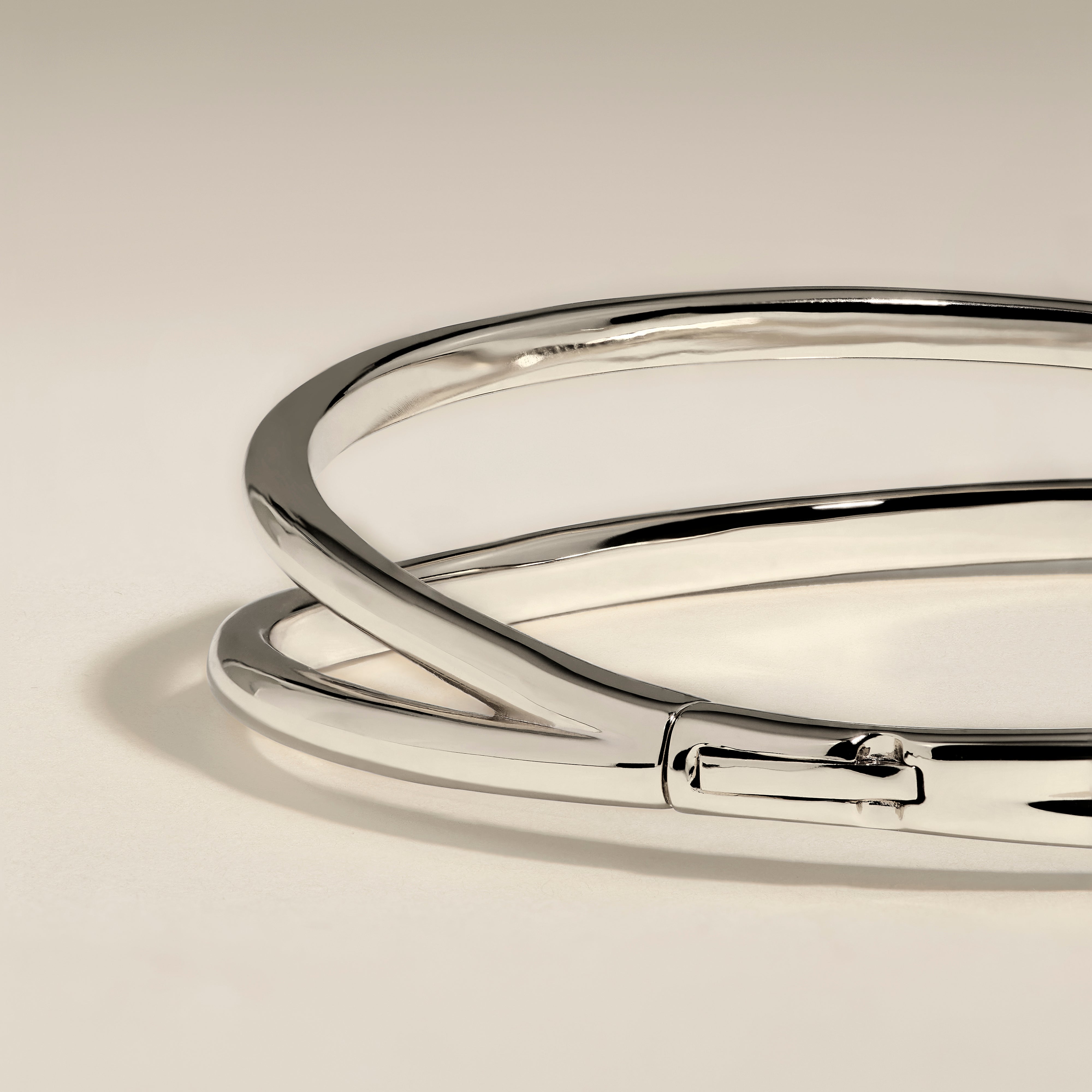 Crossover Illusion Bangle in Silver-Astrid & Miyu