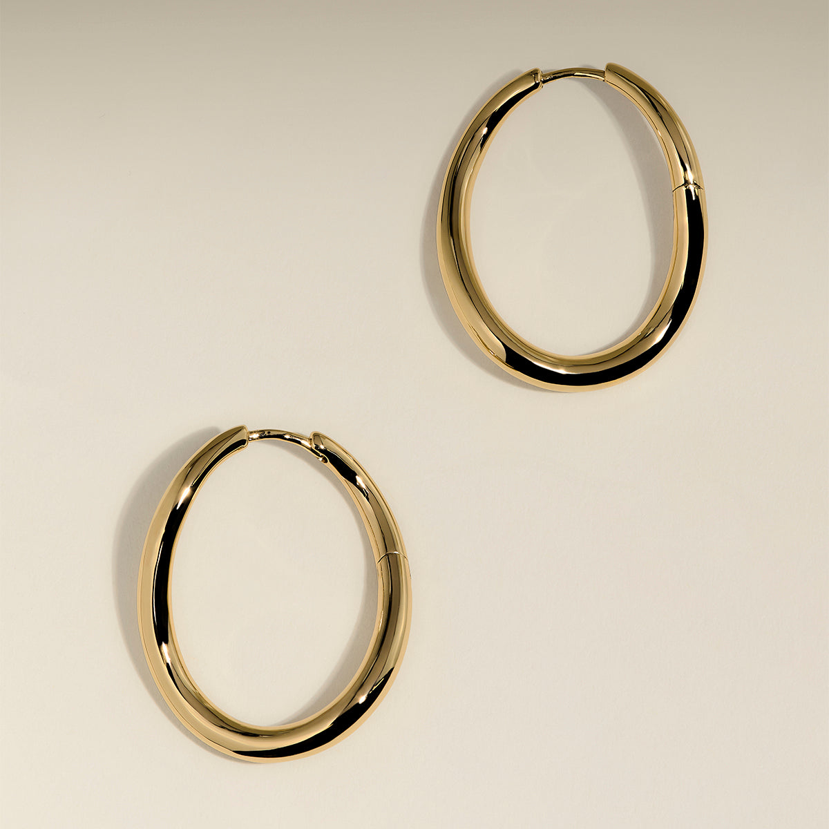 Wave Large Hoops in Gold