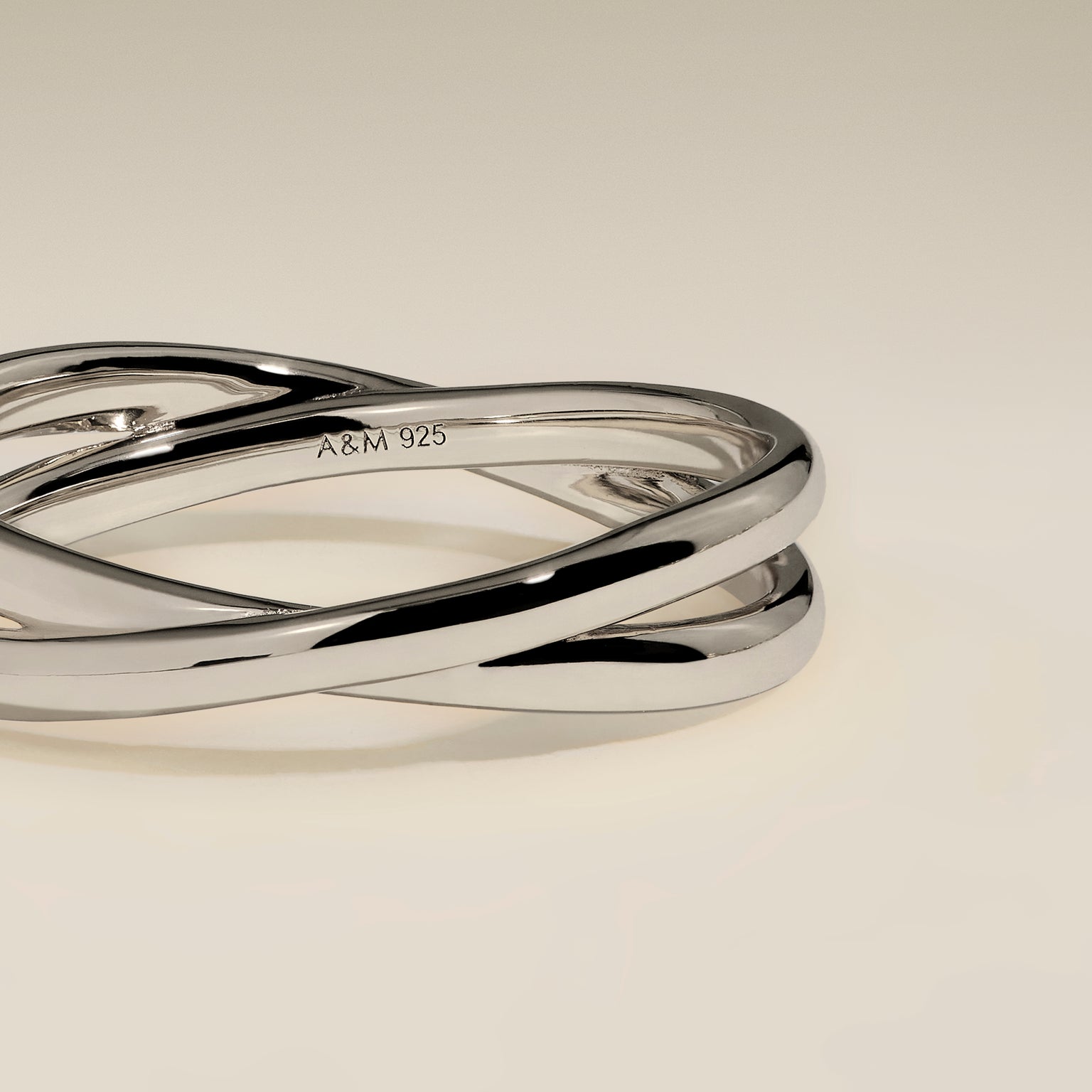 Crossover Illusion Band Ring in Silver-Astrid & Miyu