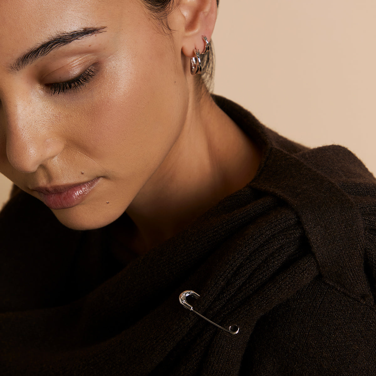 Charm Pin Brooch in Silver-Astrid & Miyu