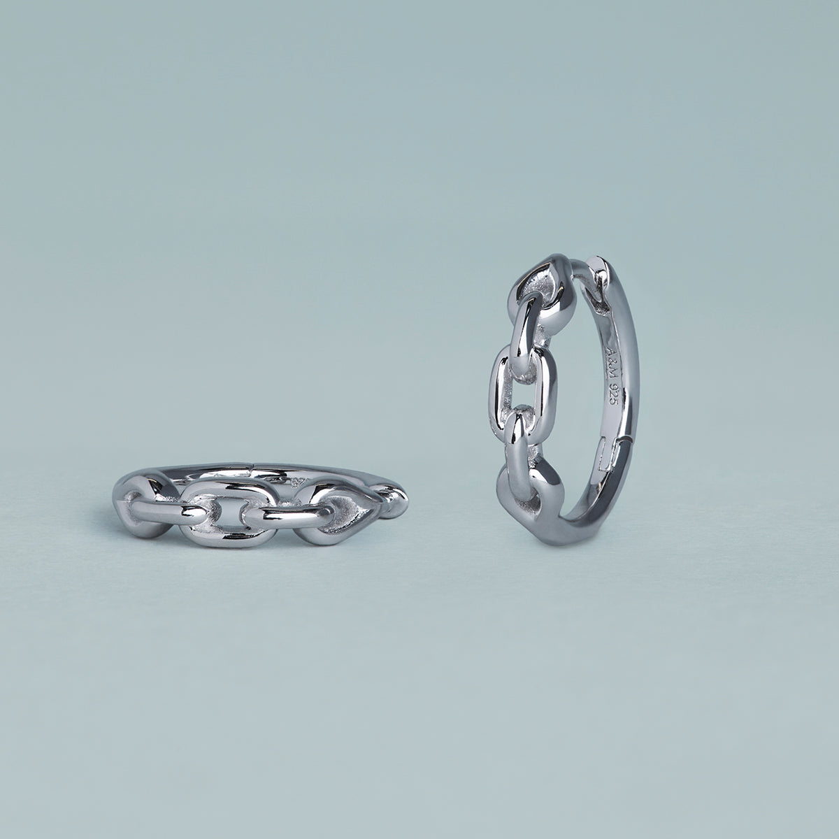 Hardware Link Hoops in Silver-Astrid & Miyu