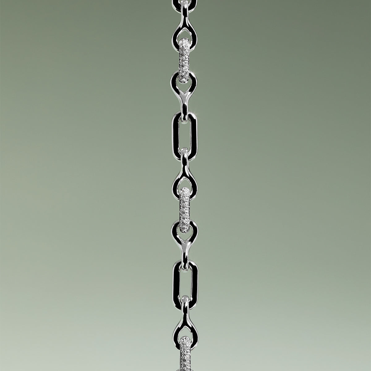 Pavé Chain Link Bracelet in Silver-Astrid & Miyu