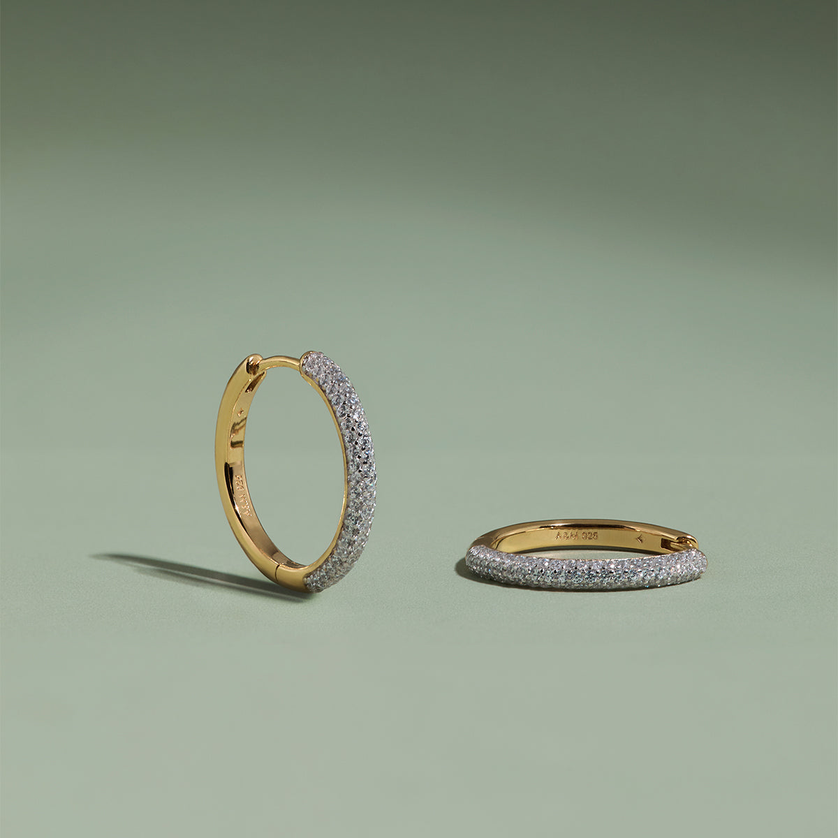 Pavé Essential Medium Hoops in Gold-Astrid & Miyu