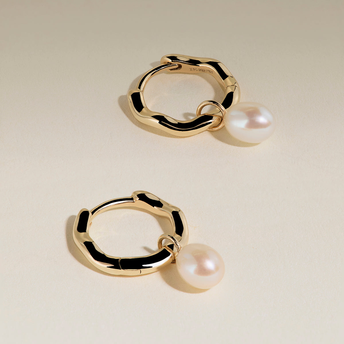 Scalloped Pearl Charm Huggies in Solid Gold-Astrid & Miyu