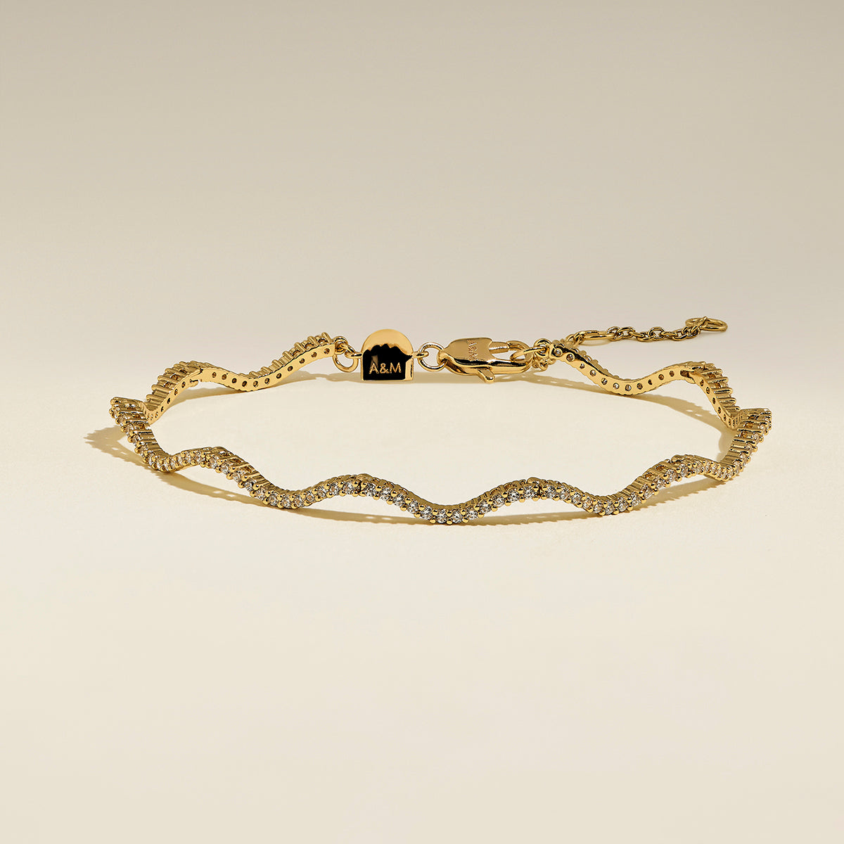 Scalloped Tennis Chain Bracelet in Gold-Astrid & Miyu