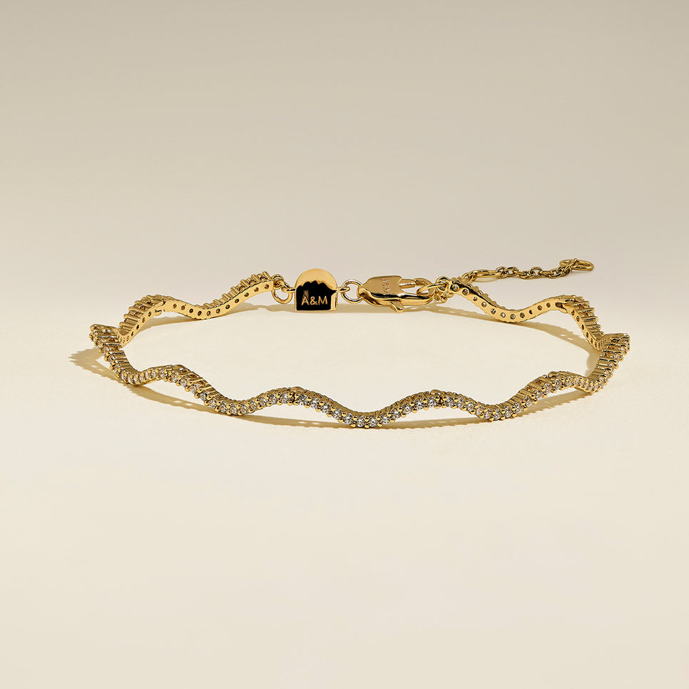 Scalloped Tennis Chain Bracelet in Gold-Astrid & Miyu