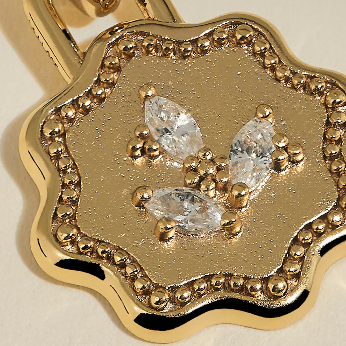 Scalloped Coin Clip Charm in Gold-Astrid & Miyu