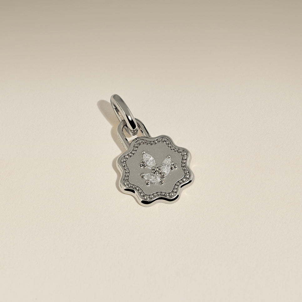 Scalloped Coin Clip Charm in Silver-Astrid & Miyu