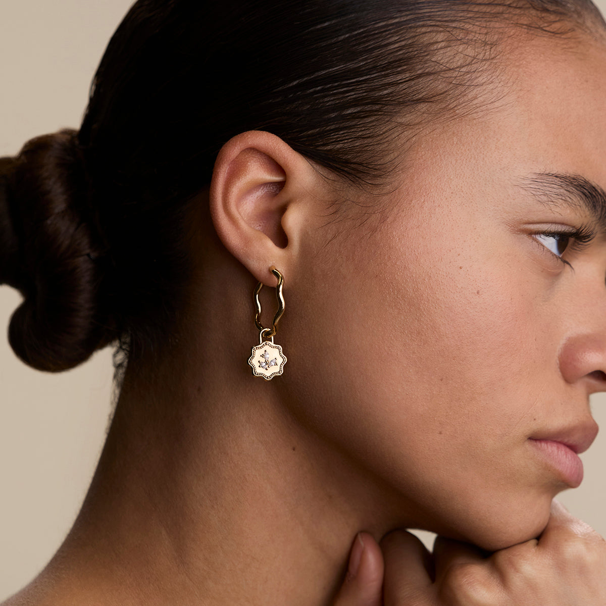 Scalloped Large Hoops in Gold-Astrid & Miyu
