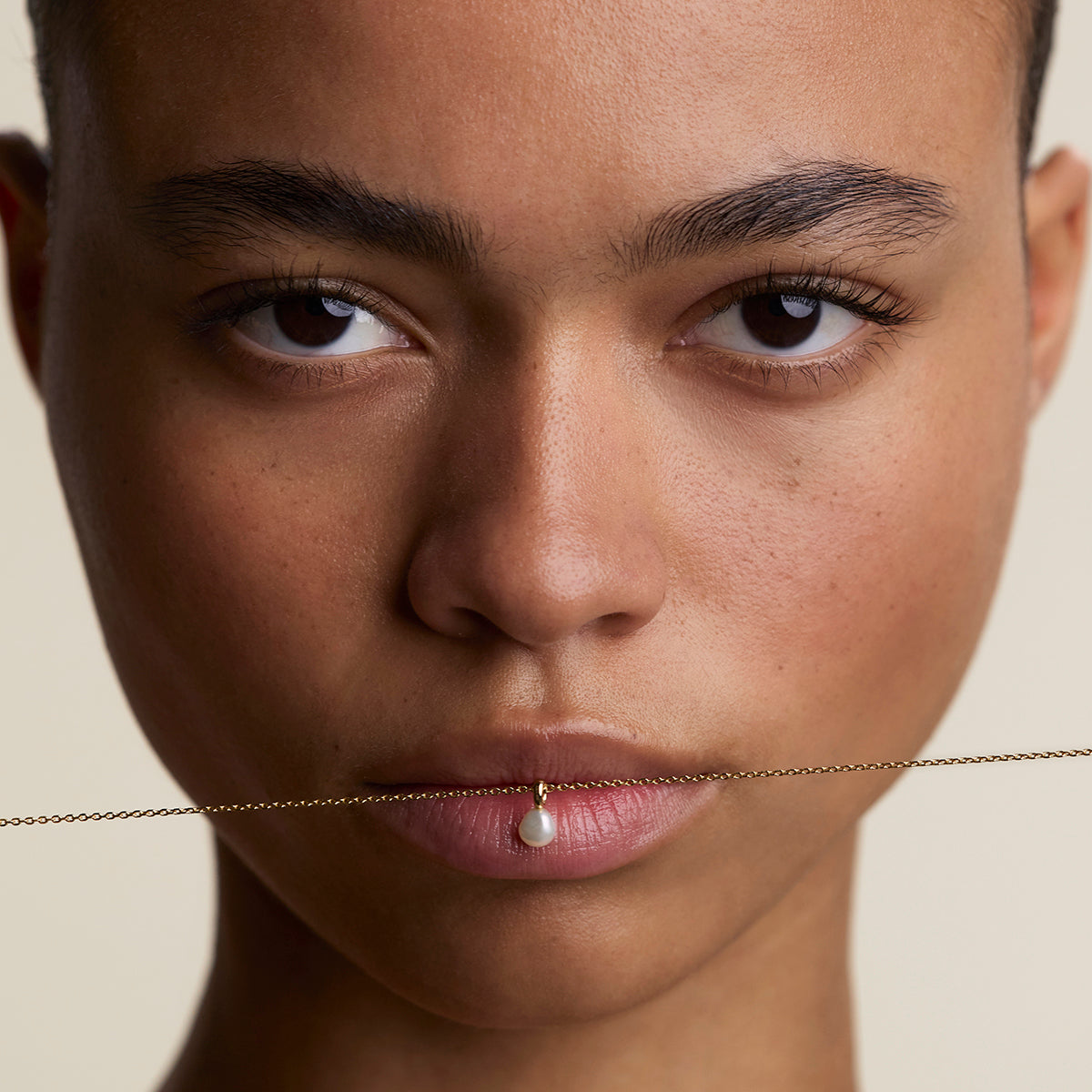 Pearl Pendant Necklace in Gold-Astrid & Miyu