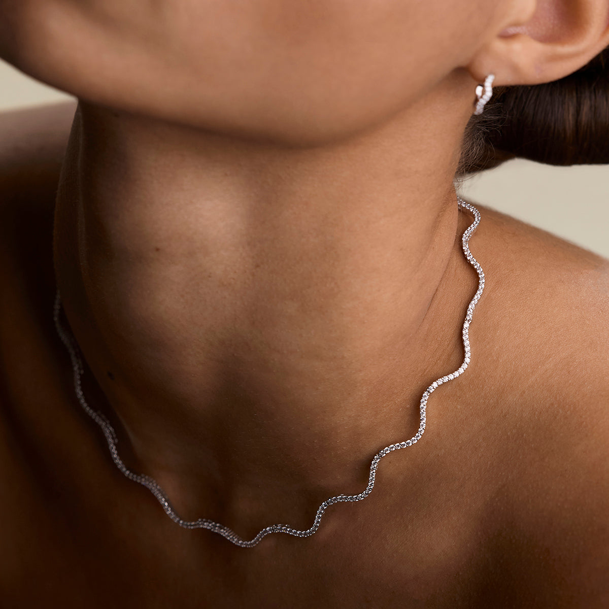 Scalloped Tennis Chain Necklace in Gold-Astrid & Miyu