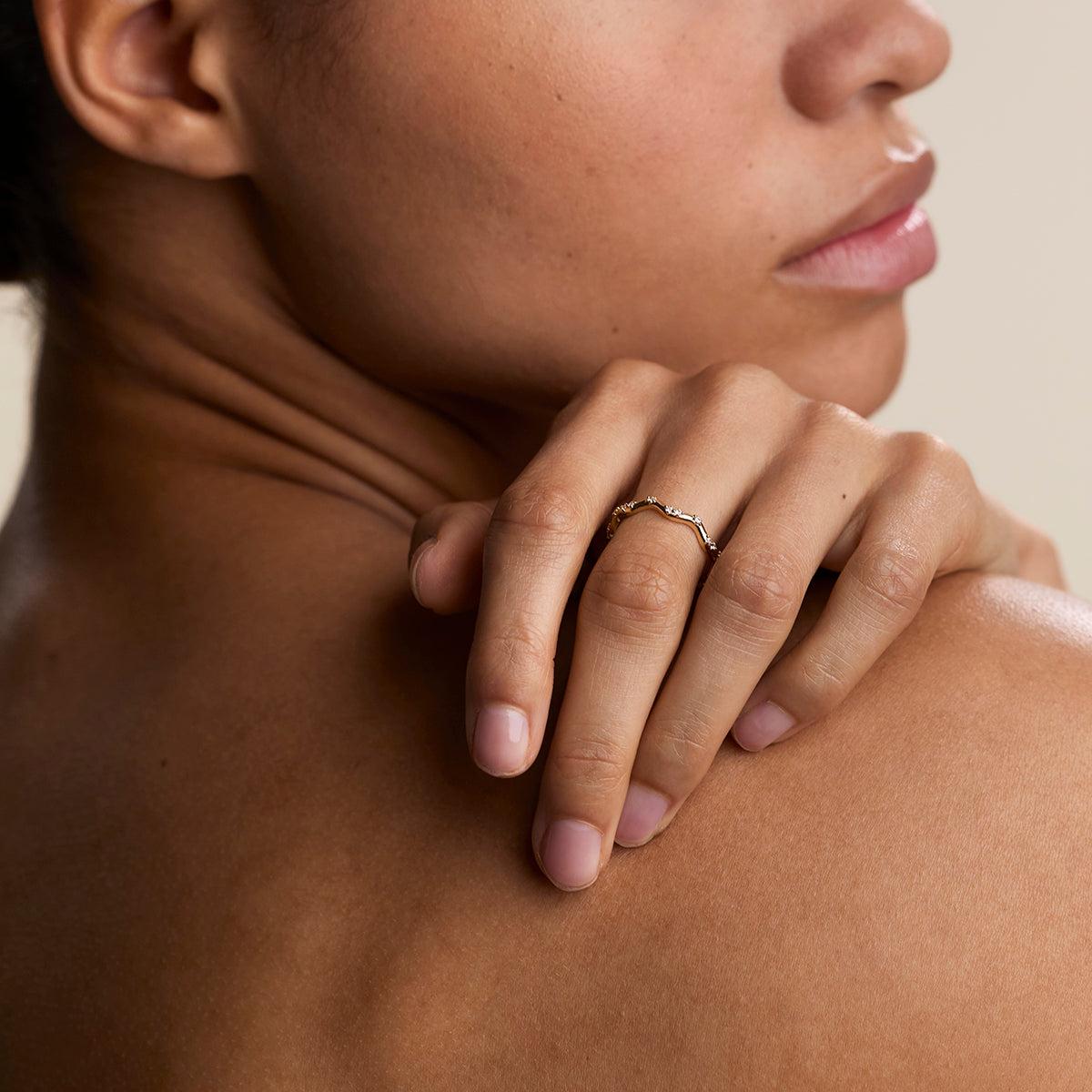 Scalloped Crystal Band Ring in Gold-Astrid & Miyu