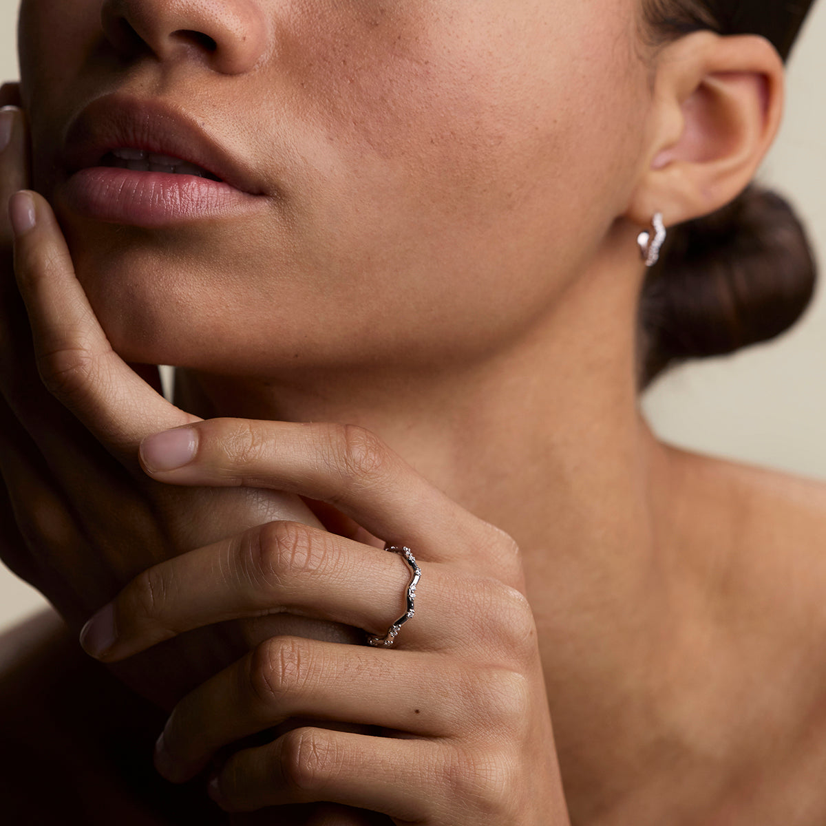 Scalloped Crystal Band Ring in Silver-Astrid & Miyu