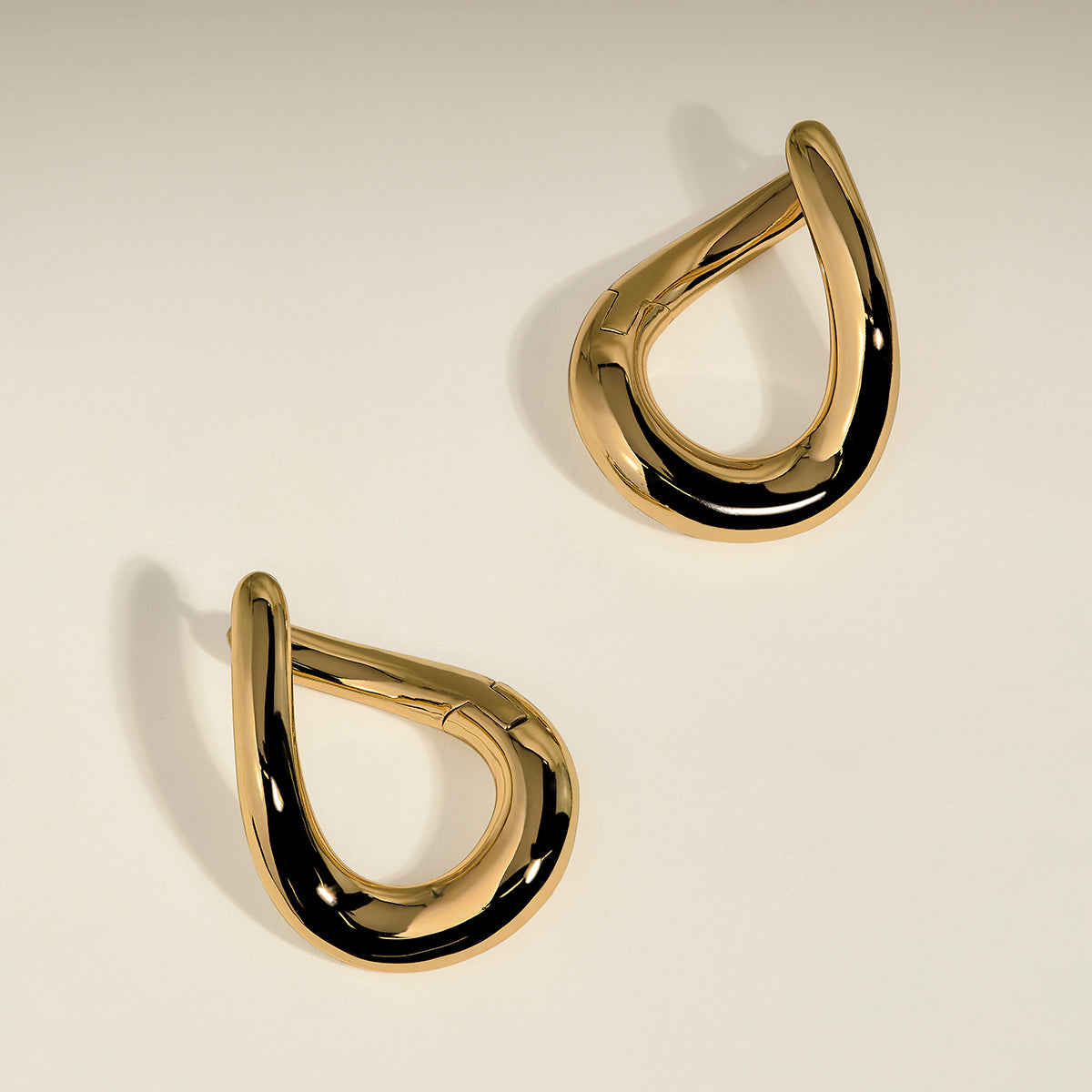 Molten XL Hoops in Gold-Astrid & Miyu