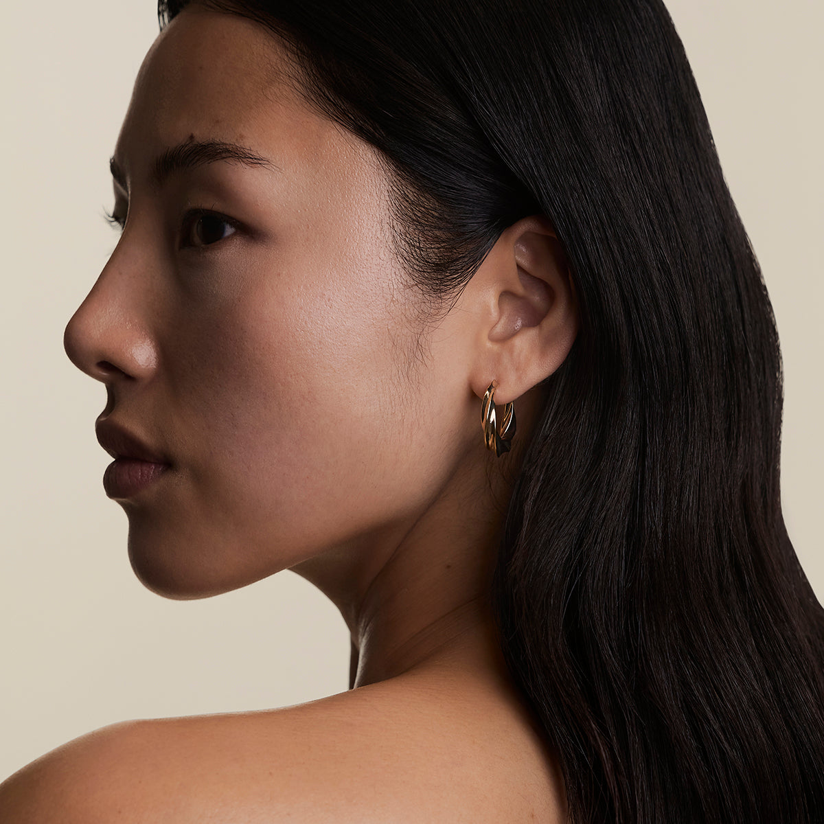 Cosmic Twist Large Hoops in Gold-Astrid & Miyu