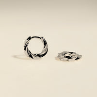 Cosmic Twist Huggies in Silver-Astrid & Miyu