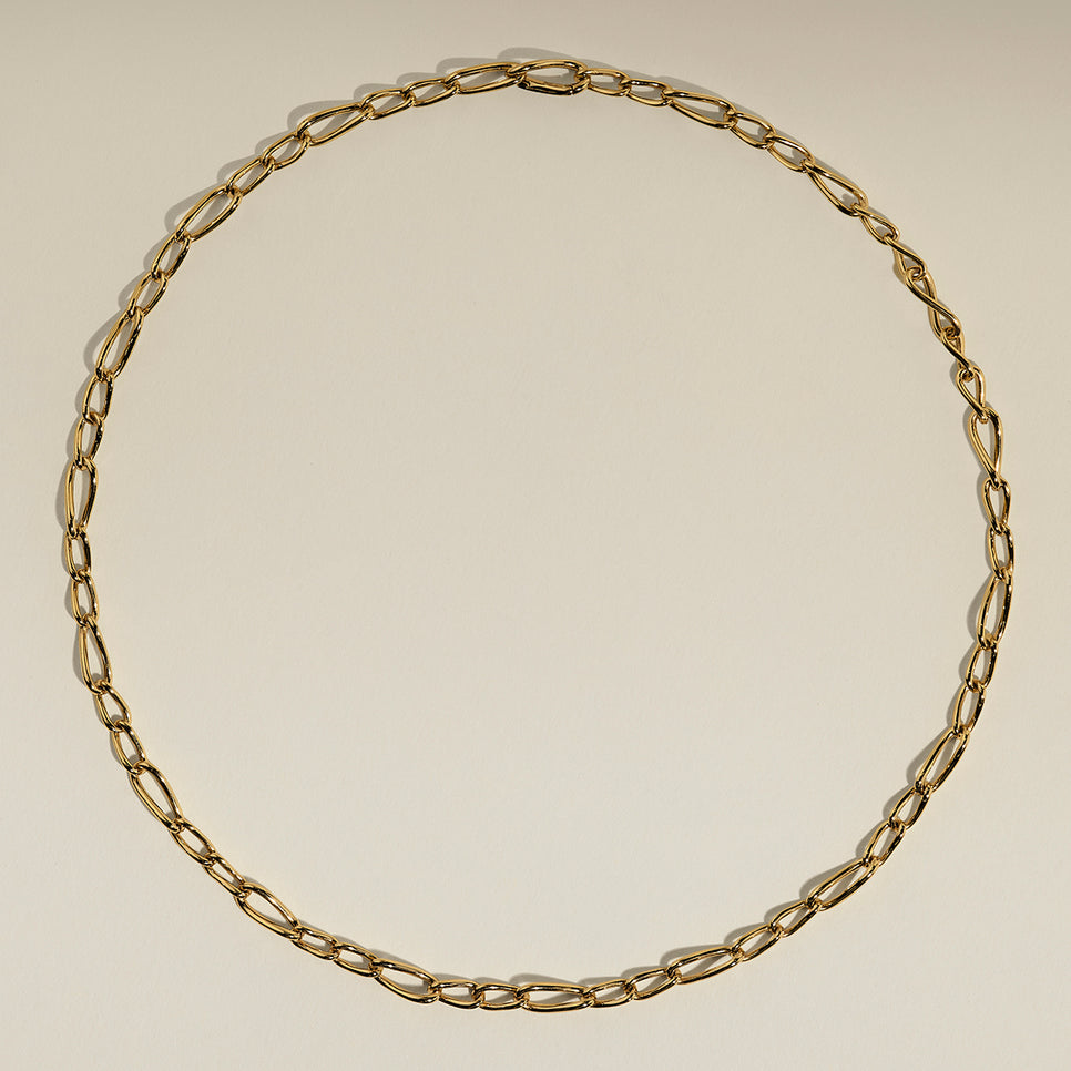 Infinite Slim Chain Necklace in Gold