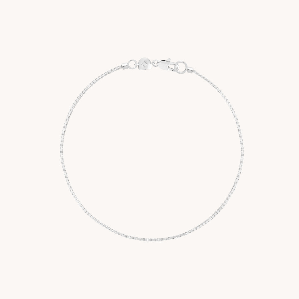 Essential Box Chain Bracelet in Silver-Astrid & Miyu