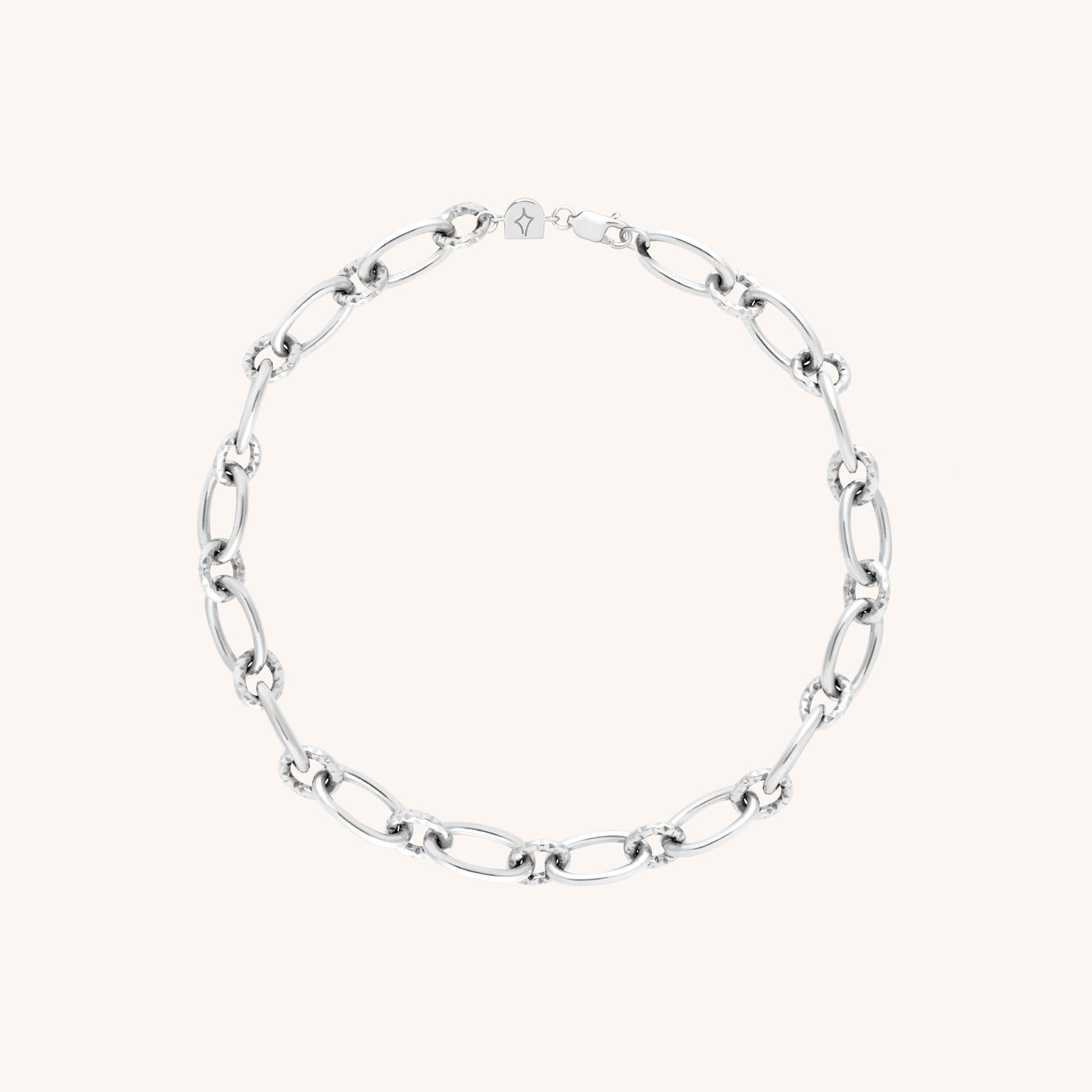 Bracelets - Bold Link Chain Bracelet in Silver - Bracelet - Astrid & Miyu