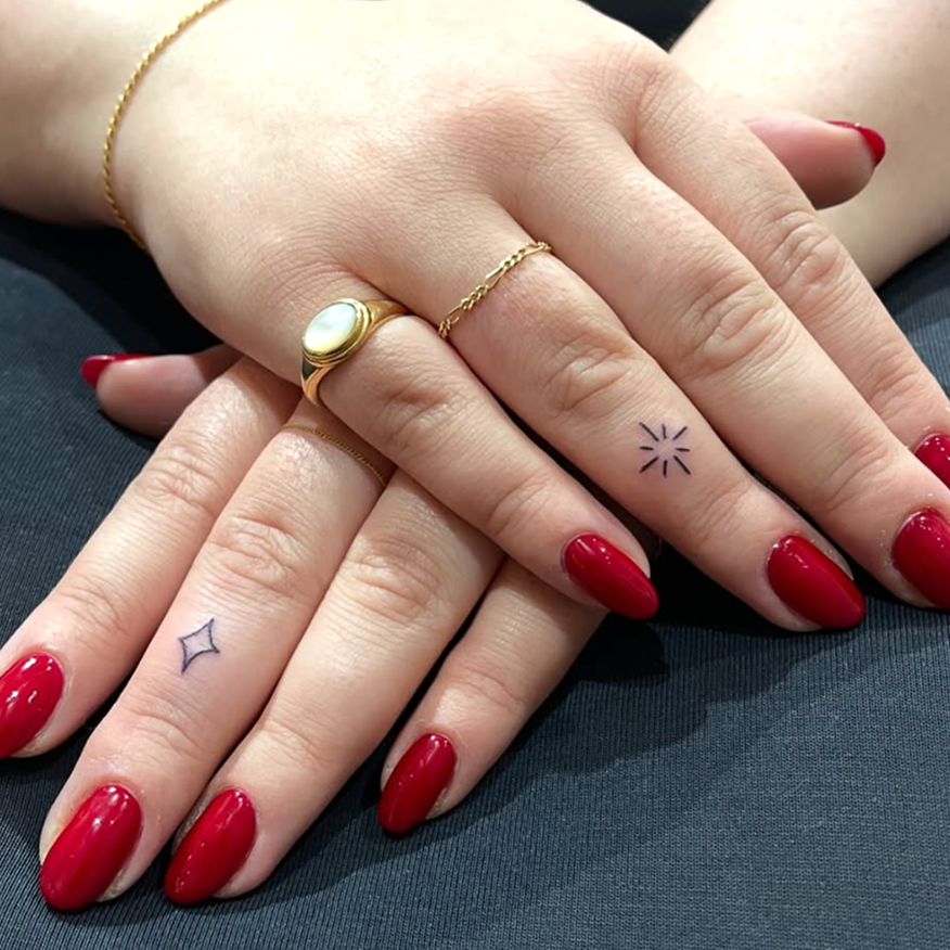 Aless_Background-Astrid & Miyu