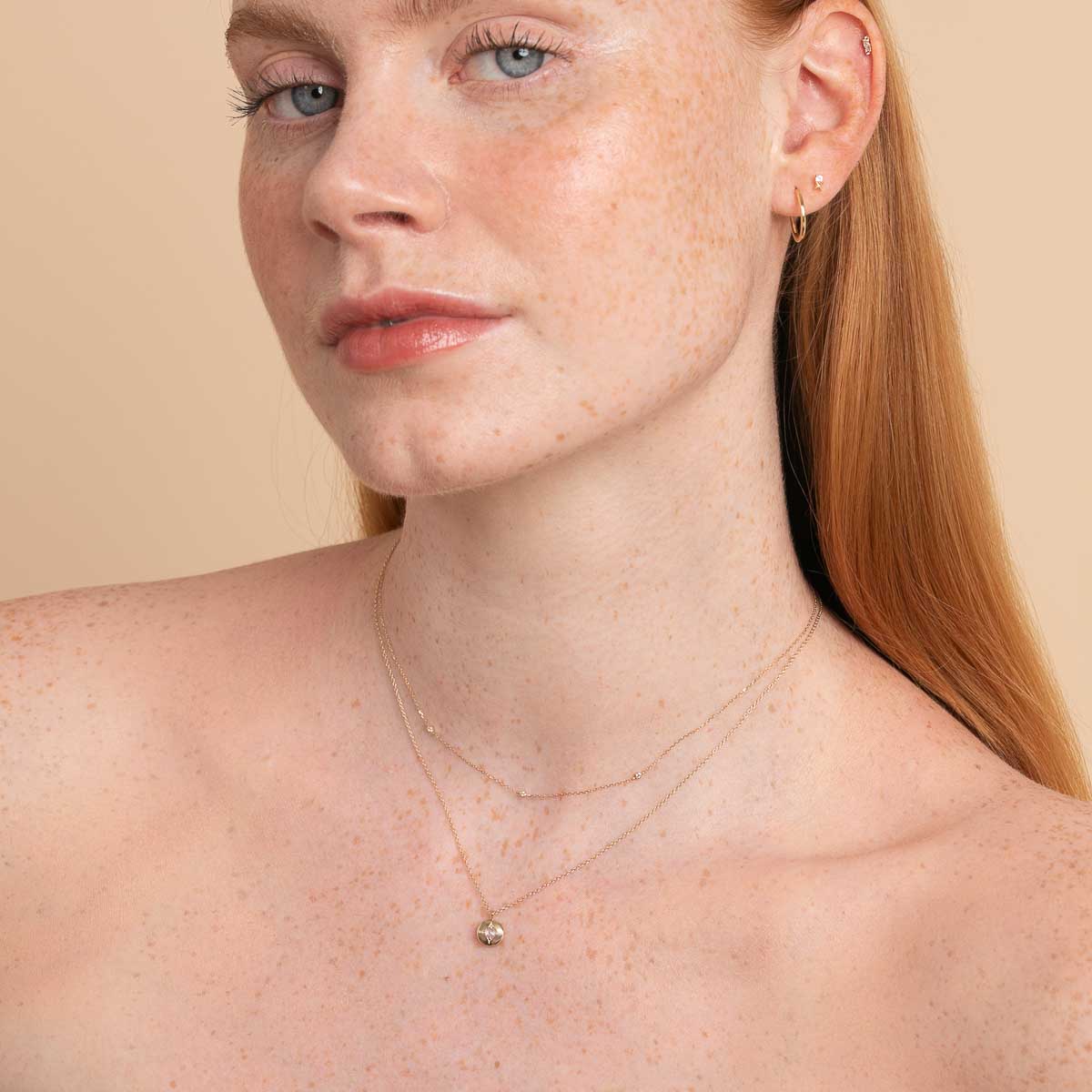 April White Topaz - April Topaz Birthstone Necklace in Solid Gold - Pendant Necklace - Astrid & Miyu