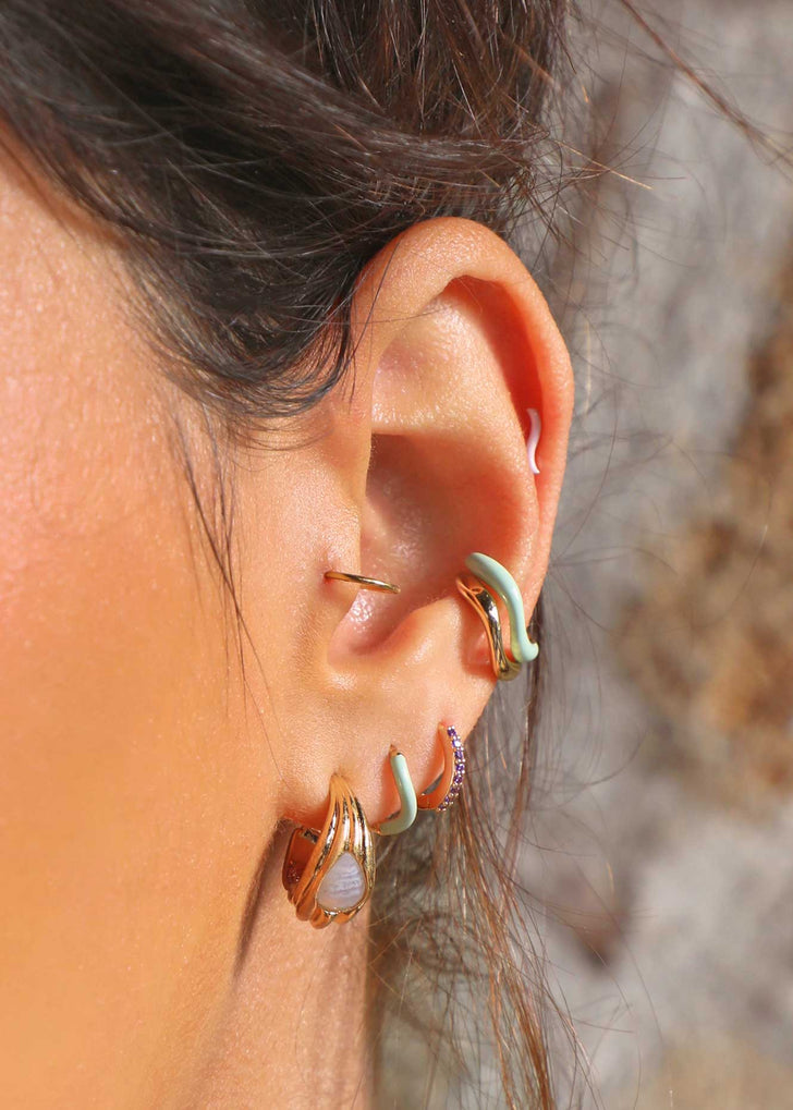 Aquarius_d208cc92-7e2e-4fe3-abce-24e6f2f4a19a-Astrid & Miyu