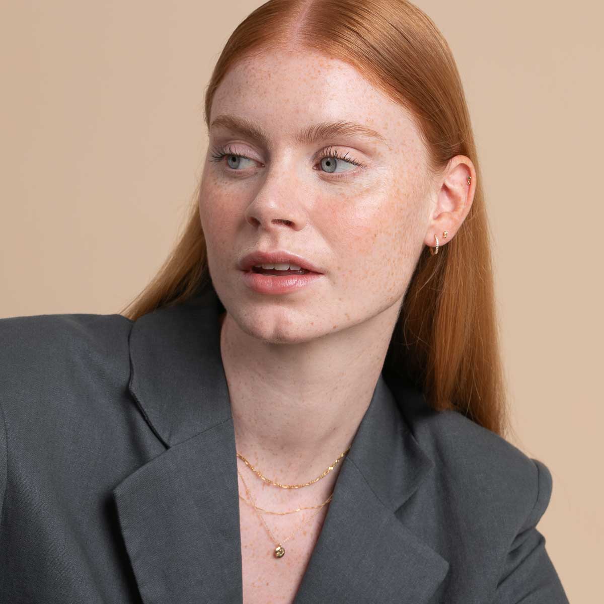 August Peridot - August Peridot Birthstone Earrings in Solid Gold - Stud Earrings - Astrid & Miyu