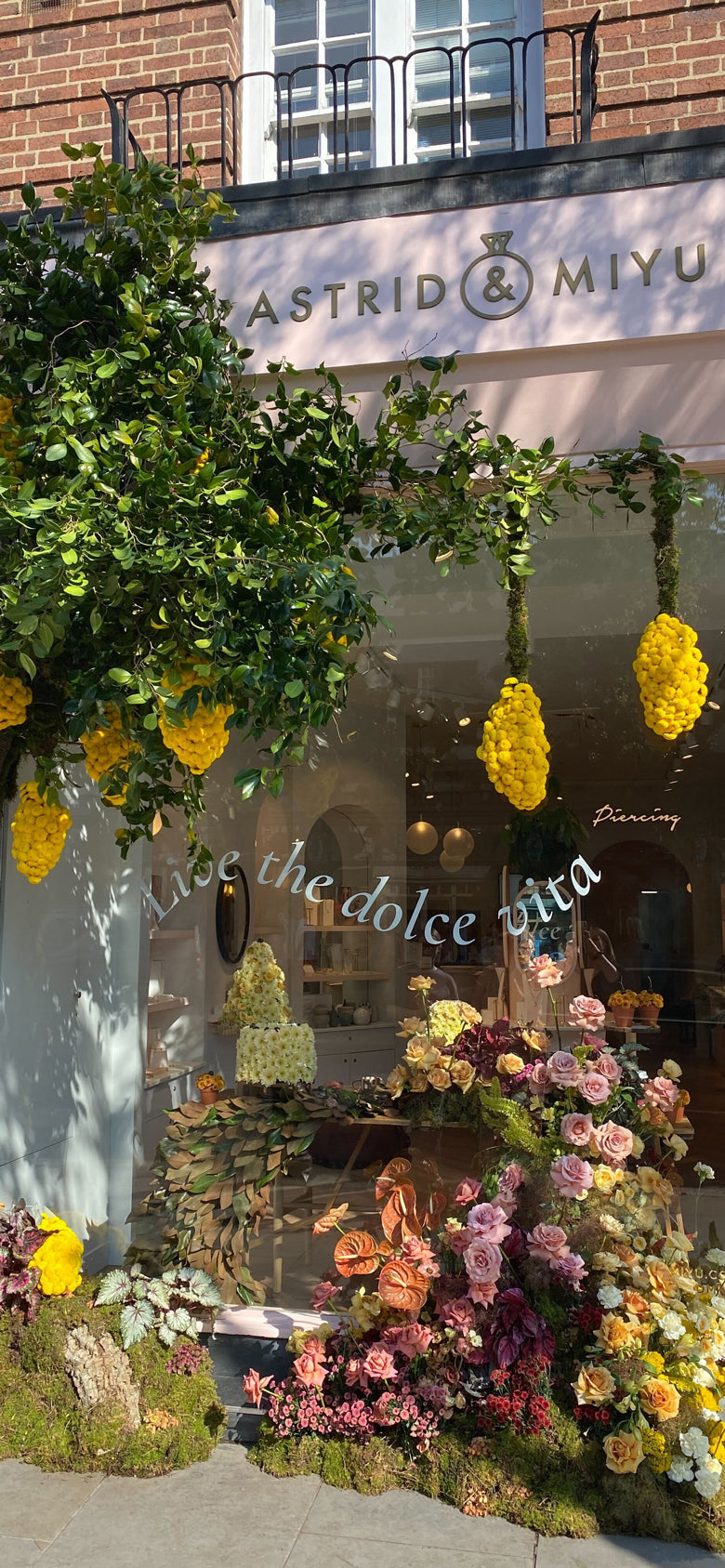 Chelsea-in-Bloom-1688x780-Mobile-Astrid & Miyu