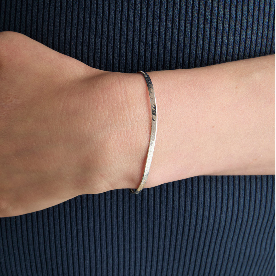 Bracelets - Essential Snake Chain Bracelet in Silver - Chain Bracelet - Astrid & Miyu