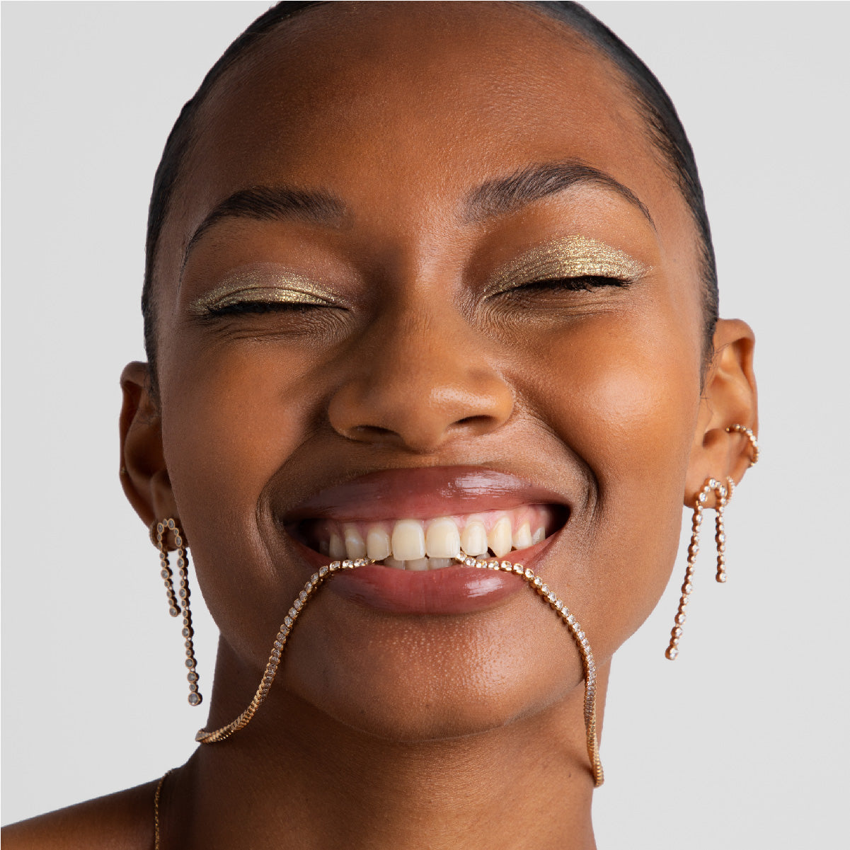 18k Gold Plated Jewellery - Gleam Tennis Chain Necklace in Gold - Chain Necklaces - Astrid & Miyu