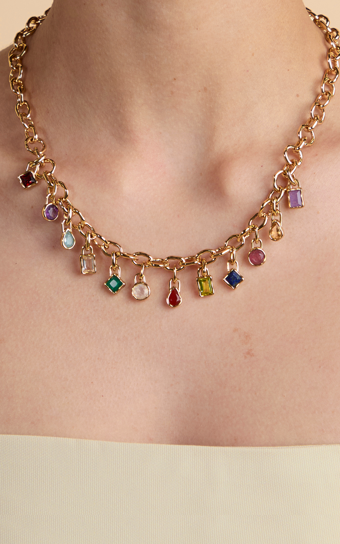 Hero_Mob_5_692ef6b6-d734-4c3b-8900-bcae8998a3d4-Astrid & Miyu