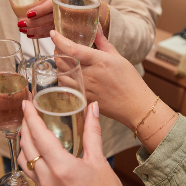 In-Store_Parties-Astrid & Miyu