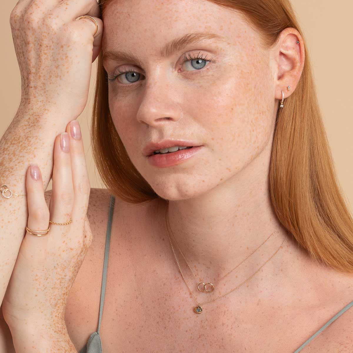 Birthstone Jewellery - March Aquamarine Birthstone Necklace in Solid Gold - Pendant Necklace - Astrid & Miyu