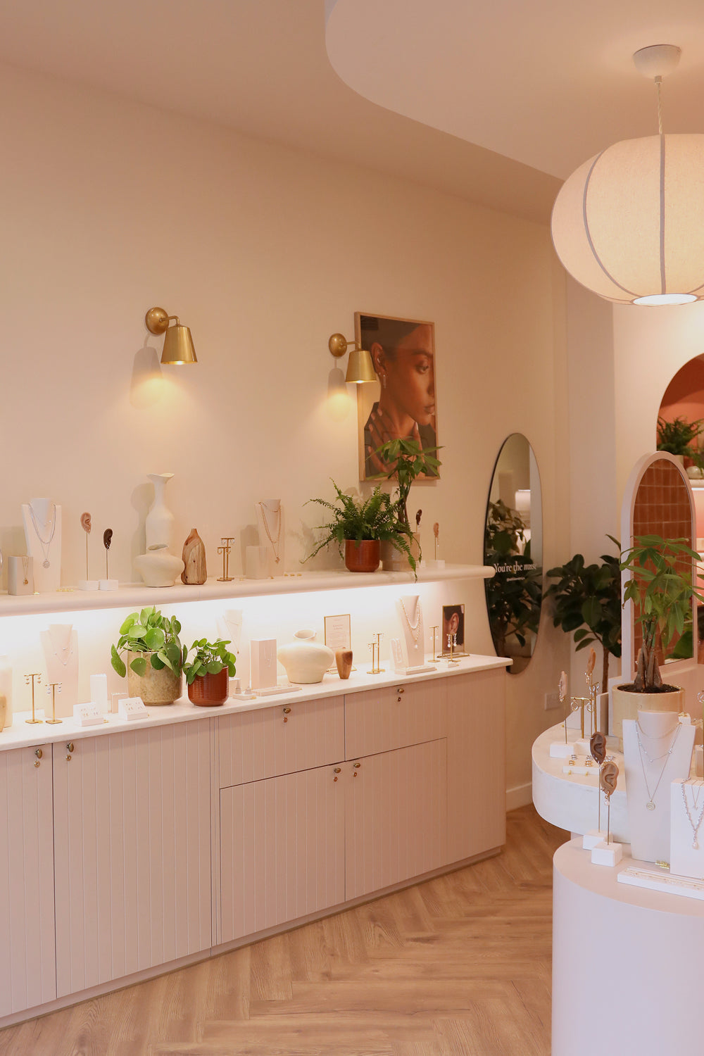 Neutral_Tones_1_c39240cd-c4ed-44b4-9606-9567687c71b3-Astrid & Miyu